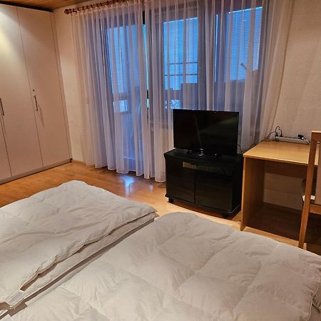 Wohnung Fuer 4 Personen, 2 Schlafzimmer, 2 Parkplaetze, Wlan Konstanz Exterior photo